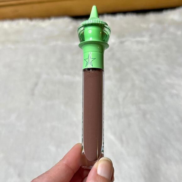 NIB Jeffree Star Ltd Edition Untouchable The Gloss Lip Gloss Brown 4.5ml - Picture 6 of 12